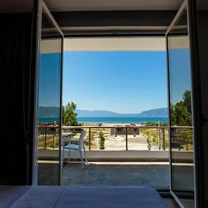 Real Hotel 4* Vlorë