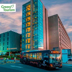 **** Szálloda Clayton Dublin Airport Írország