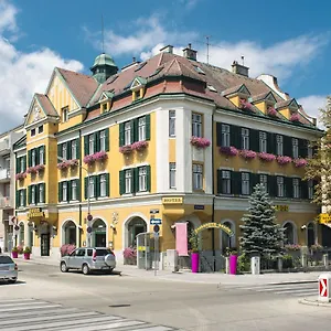 Bergwirt Schoenbrunn *** Wiedeń