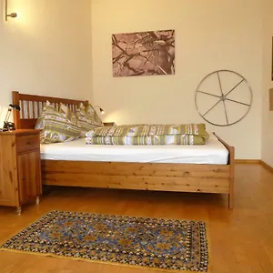 Charming, Central, Spacious Appartamento